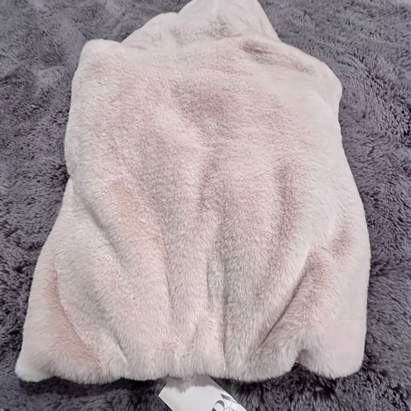 ❌SOLD ❌Brand new Zara faux fur jac - Picture 6 of 6